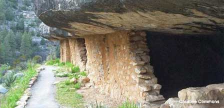 Walnut Canyon Indian Ruins and Ancient Cliff Dwellings